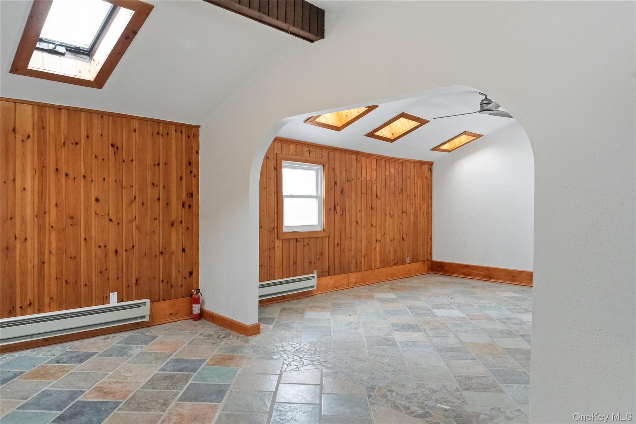 #8 photo, 378 Broadway 9W, Esopus , NY 12487