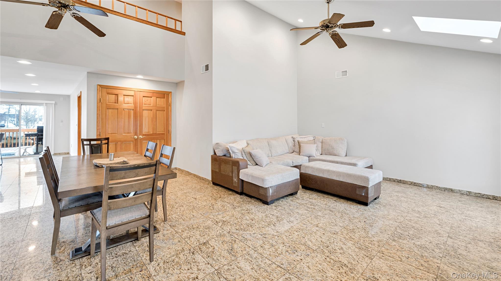 #7 photo, 3 Marjorie Lane, East Rockaway , NY 11518