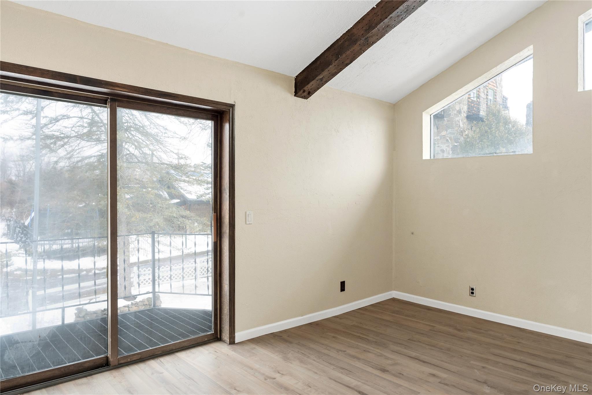 #14 photo, 378 Broadway 9W, Esopus , NY 12487