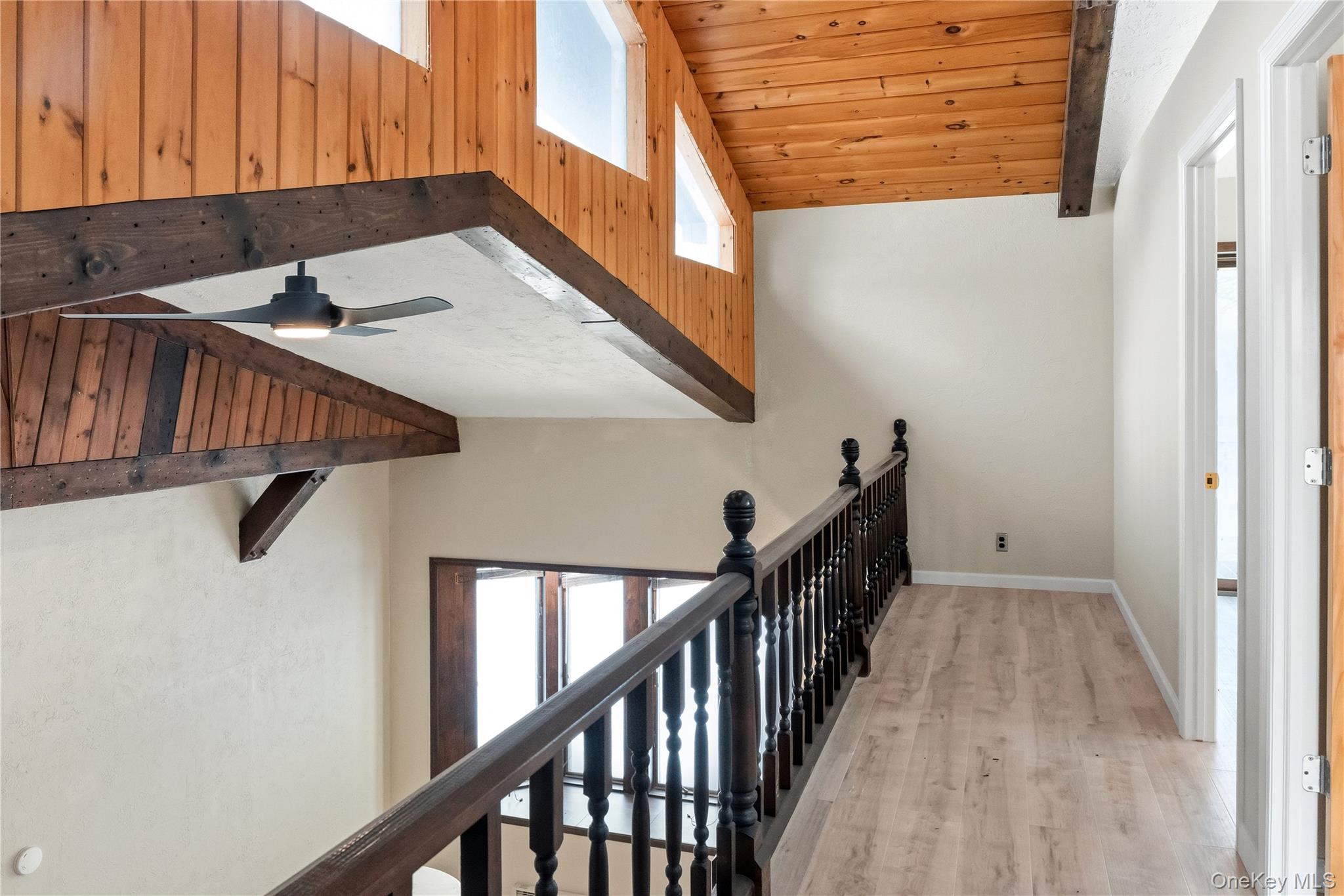 #5 photo, 378 Broadway 9W, Esopus , NY 12487