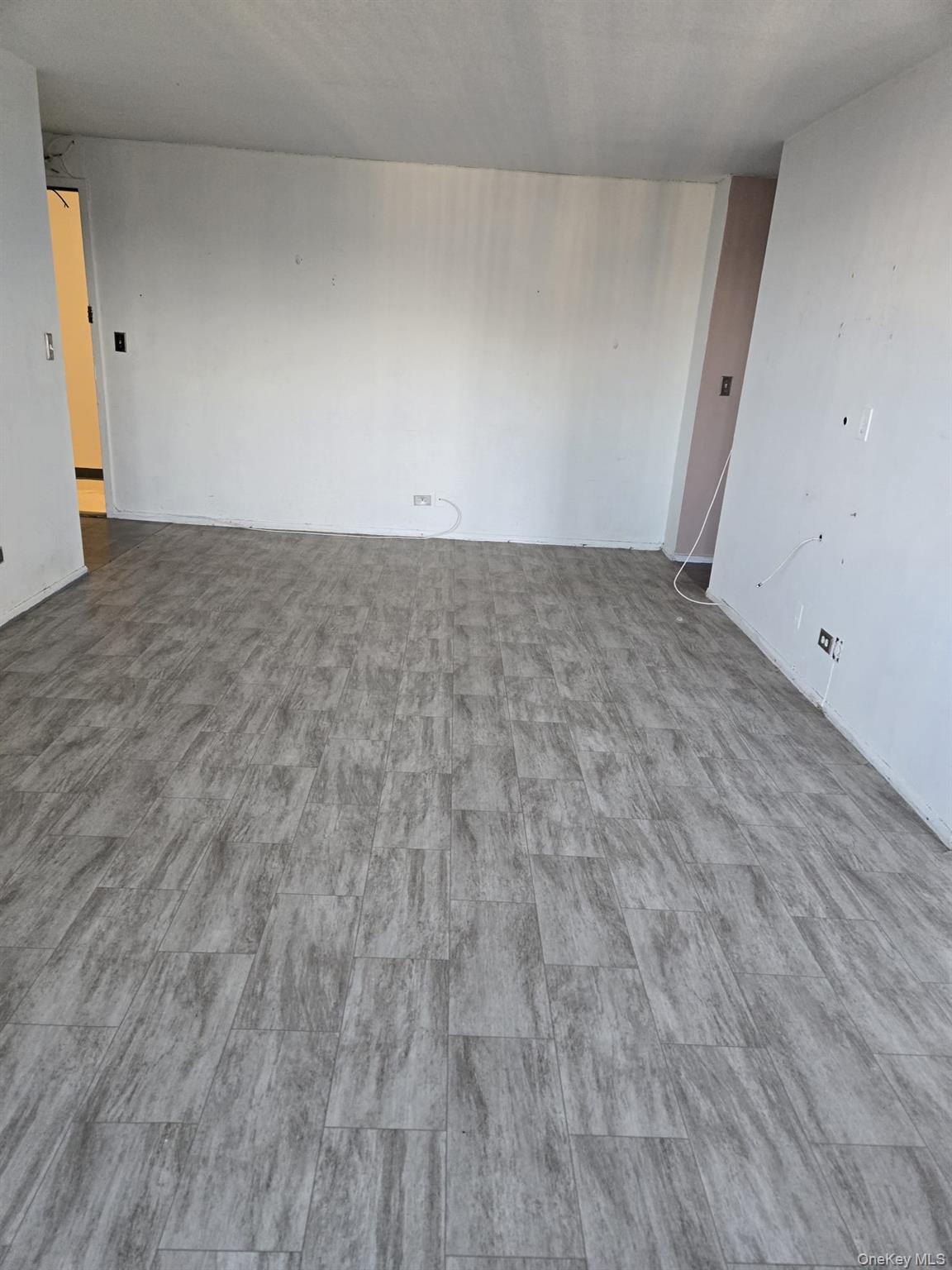 #8 photo, 2550 Olinville Avenue, Bronx , NY 10467