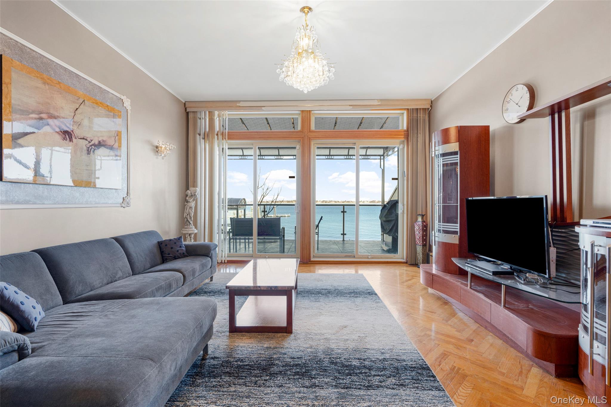 #13 photo, 822 Dean Avenue, Bronx , NY 10465