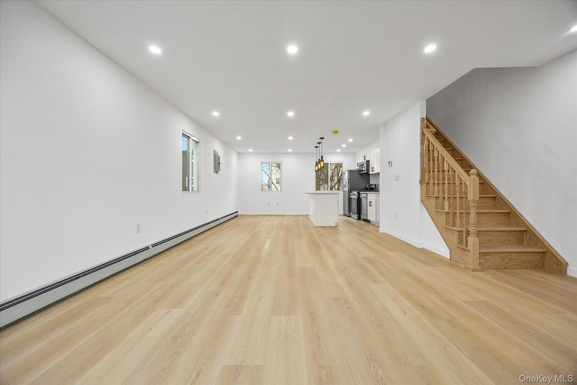 #6 photo, 641 Beach 65th Street, 皇后区 Arverne , NY 11692