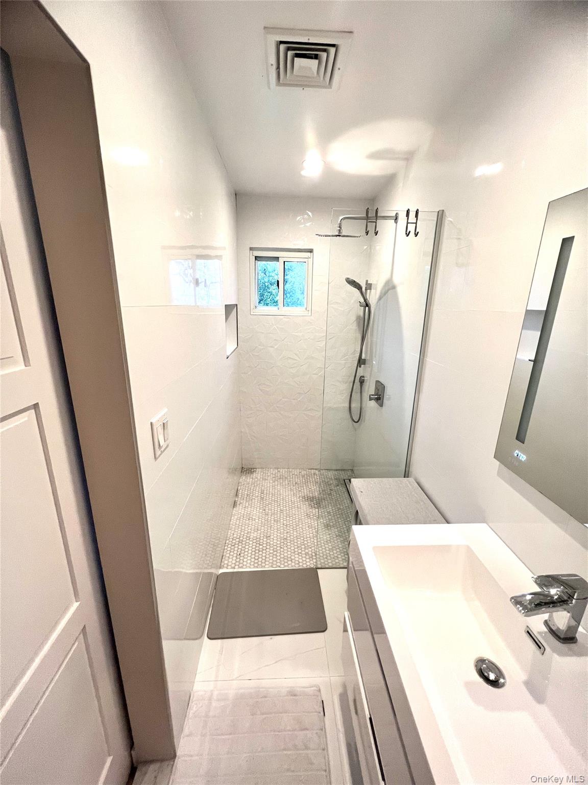 #11 photo, 66 Smith Street, Glen Cove , NY 11542