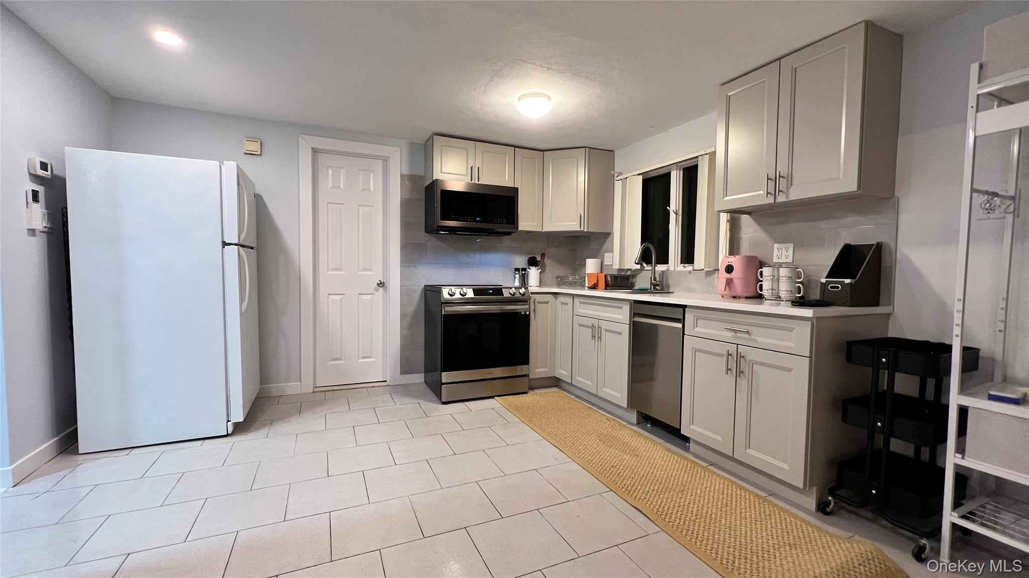 #20 photo, 66 Smith Street, Glen Cove , NY 11542