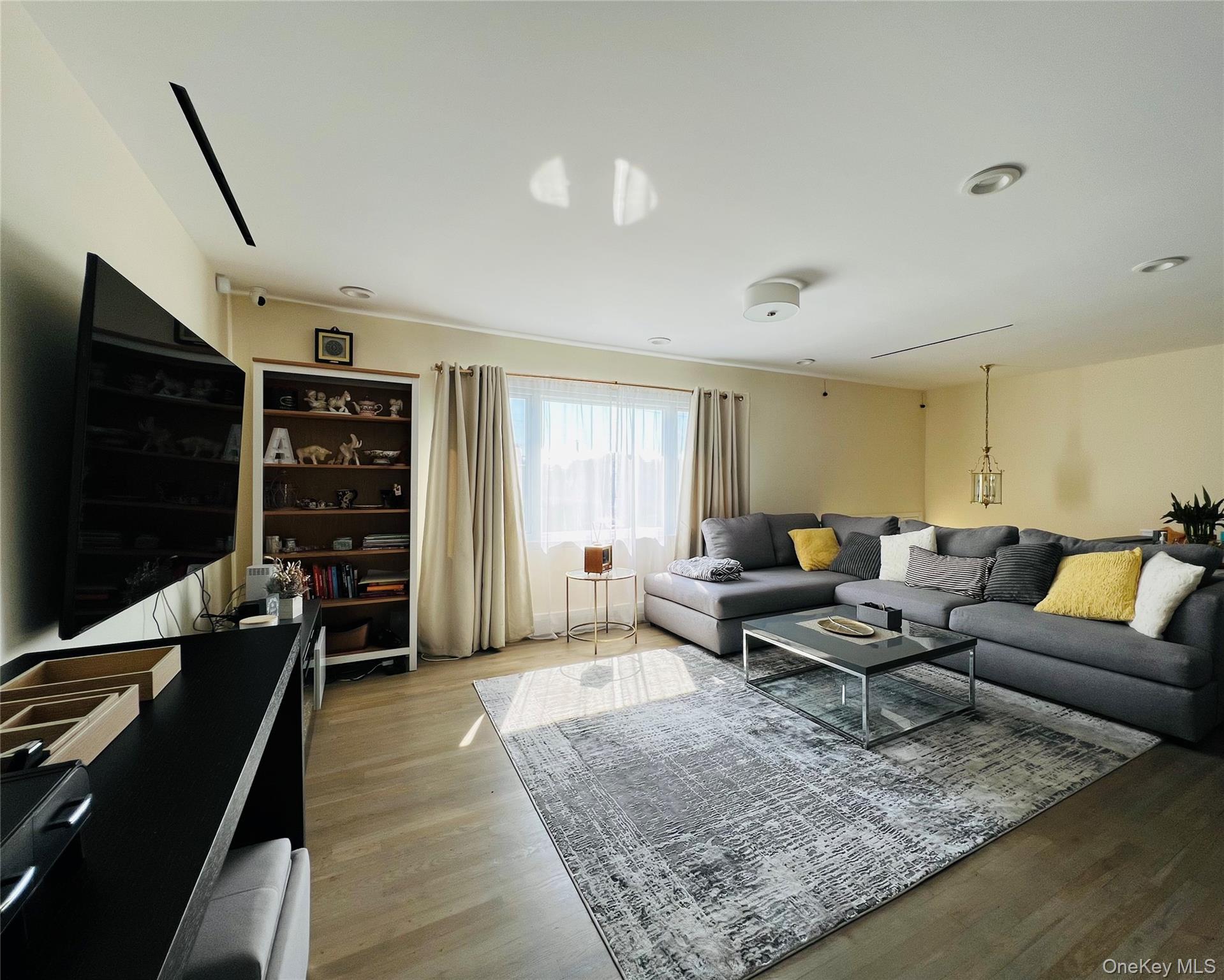 #6 photo, 66 Smith Street, Glen Cove , NY 11542