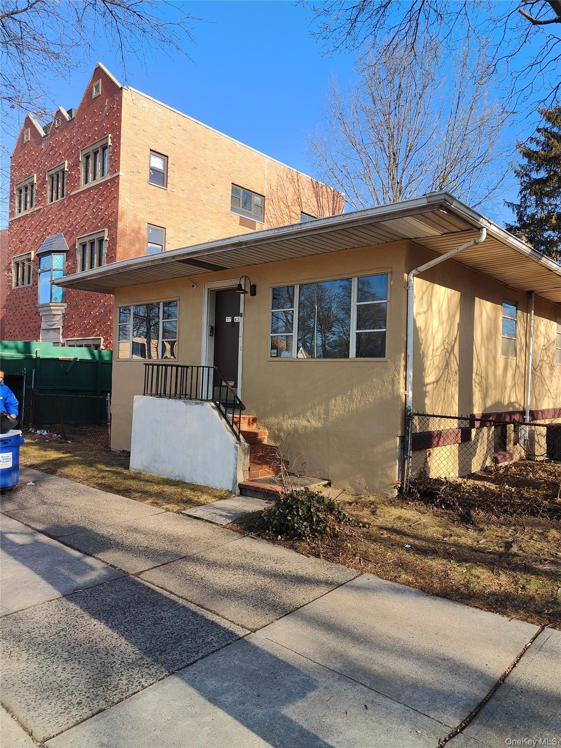 #1 photo, 77-43 Main Street, 뉴욕퀸즈 Kew Garden Hills , NY 11367