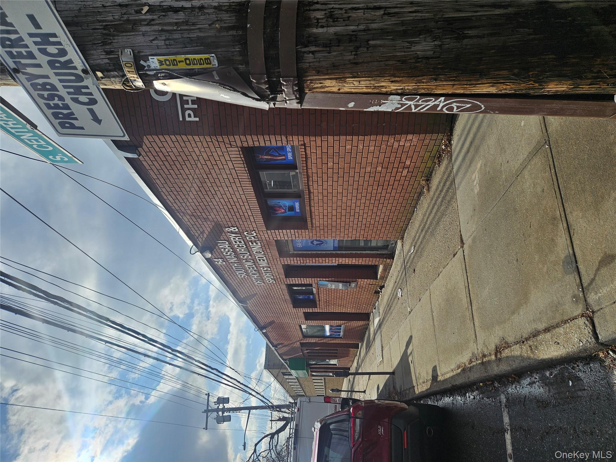 #6 photo, 66-68 S central Avenue, नासाउ काउंटी Valley Stream , NY 11580