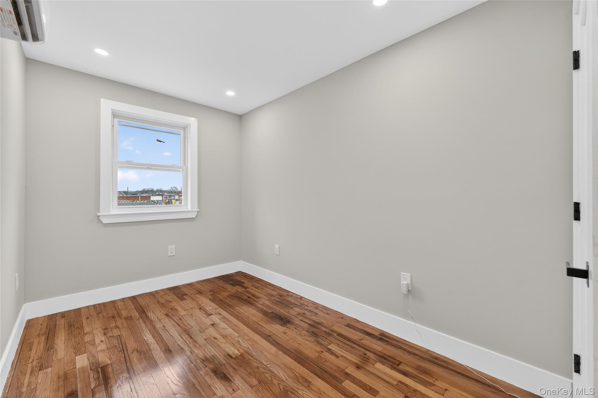 #14 photo, 10240 220th Street, Queens Village , NY 11429