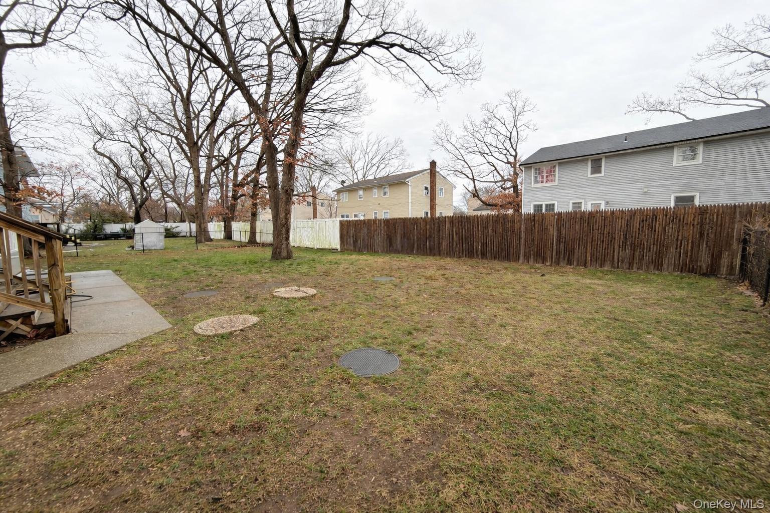 #17 photo, 35 N 16th Street, Саффолк ‖ Wheatley Heights , NY 11798