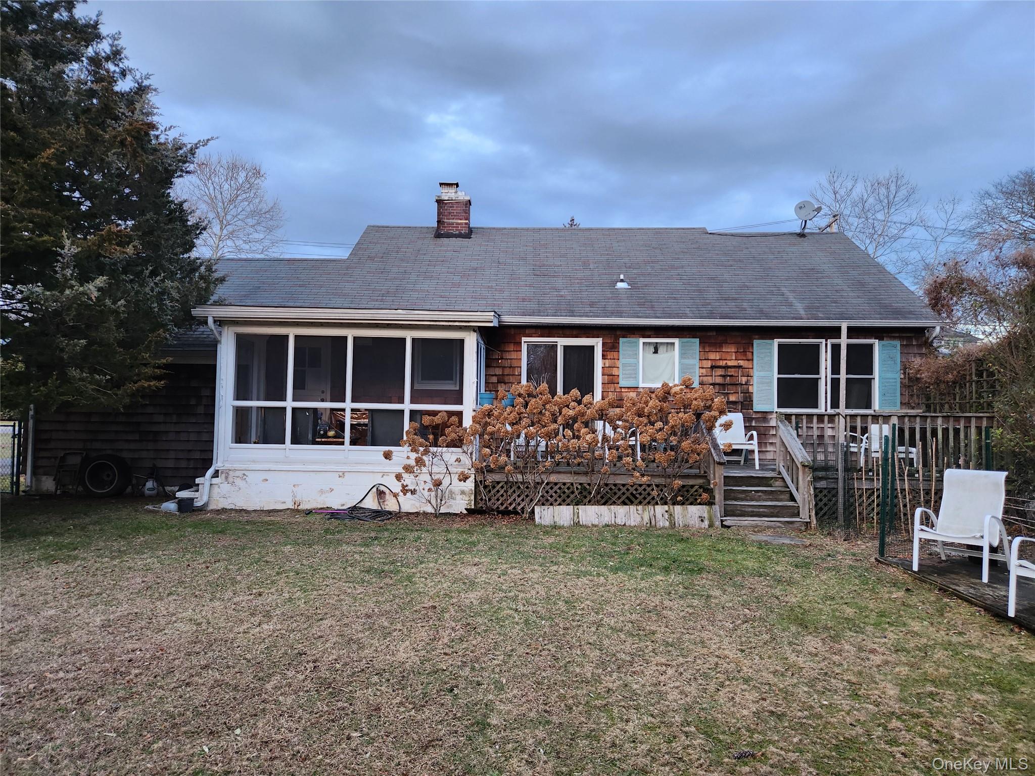 #4 photo, 53 Riverside Drive, Riverhead , NY 11901