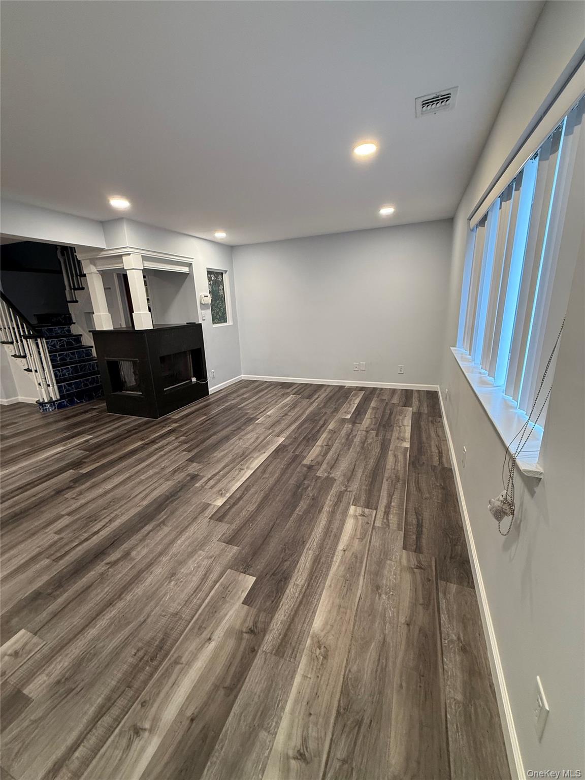 #1 photo, 253 Feller Drive, Саффолк ‖ Central Islip , NY 11722