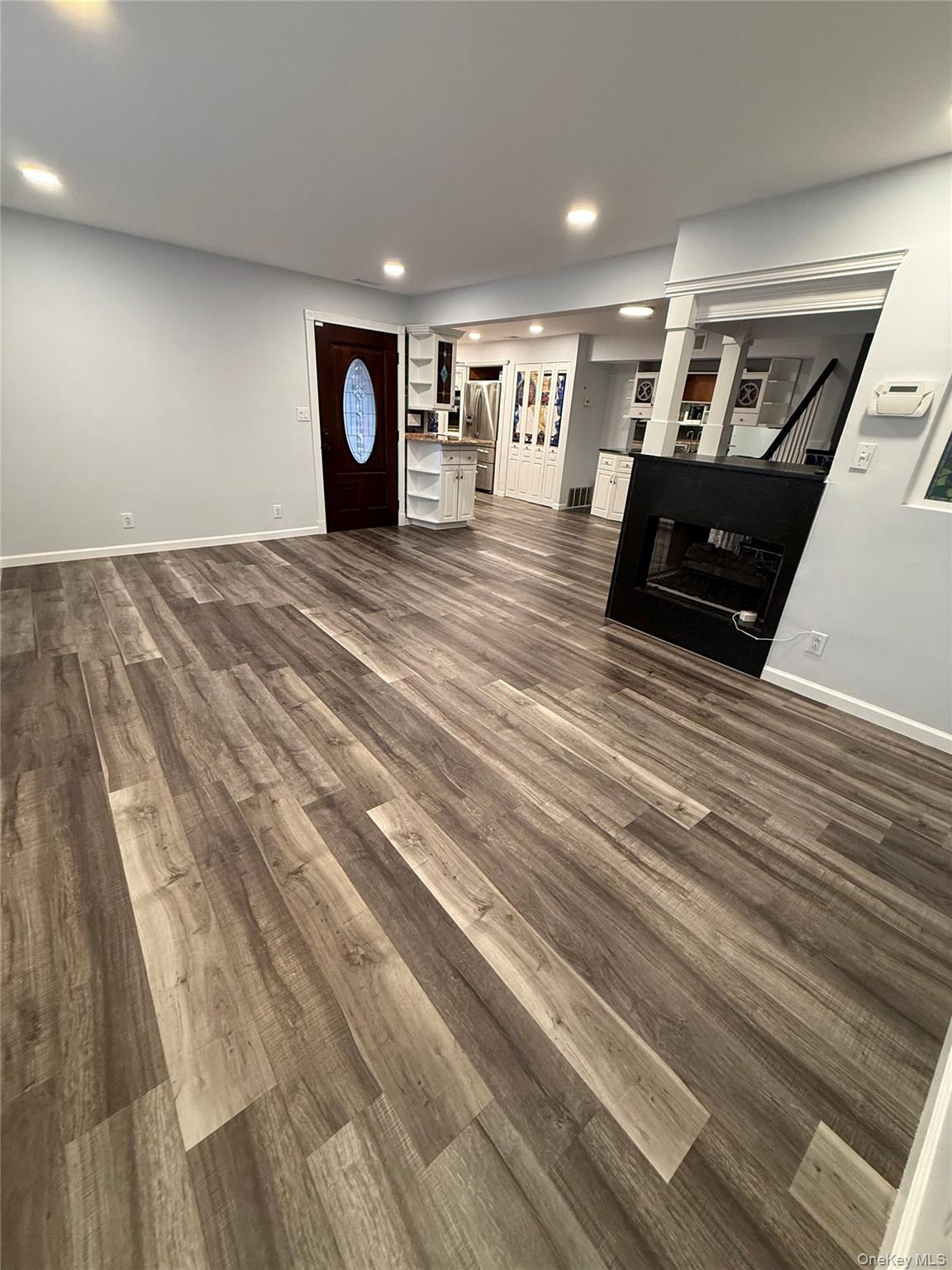 #3 photo, 253 Feller Drive, Саффолк ‖ Central Islip , NY 11722