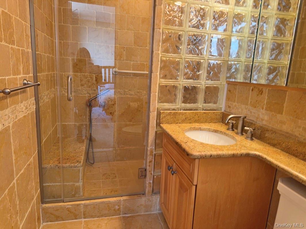 #11 photo, 27110 Grand Central Parkway, Floral Park , NY 11005