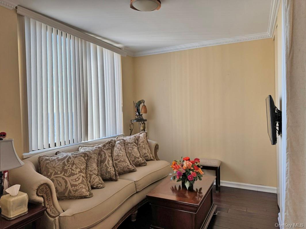 #8 photo, 27110 Grand Central Parkway, Floral Park , NY 11005