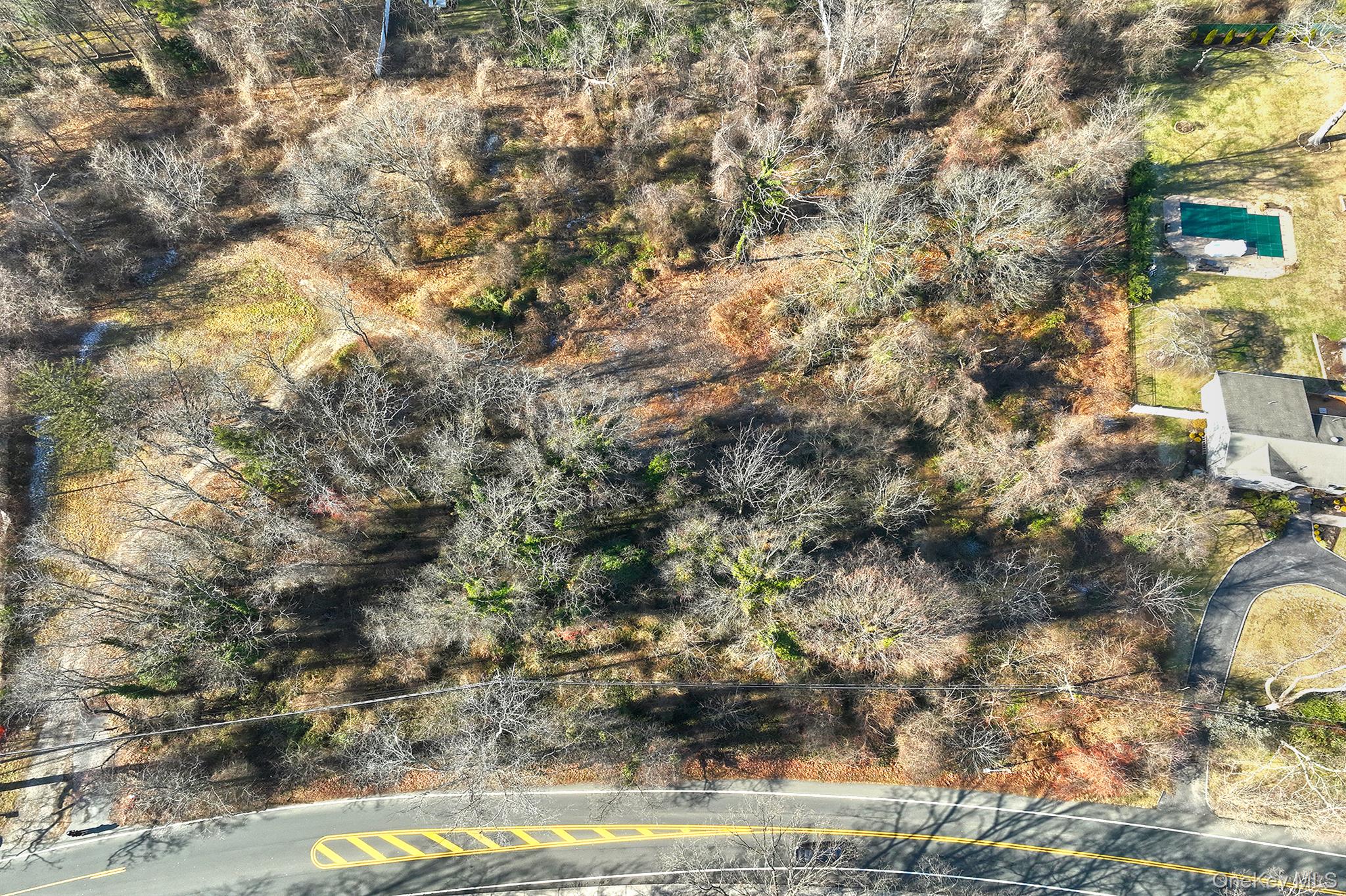 #3 photo, 15 Vanderbilt Parkway, Dix Hills , NY 11746