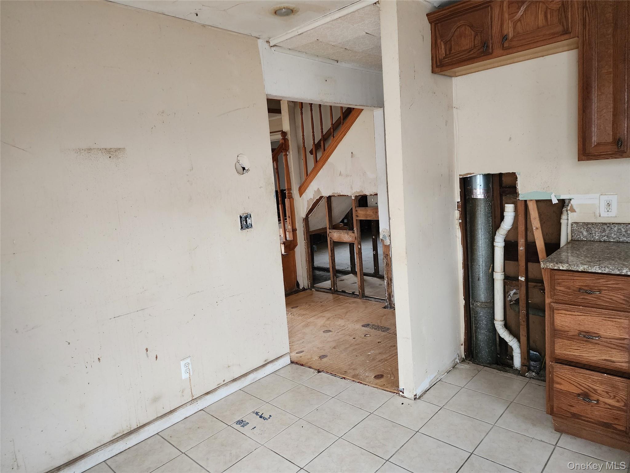 #13 photo, 33 Parkway Boulevard, Саффолк ‖ Wyandanch , NY 11798