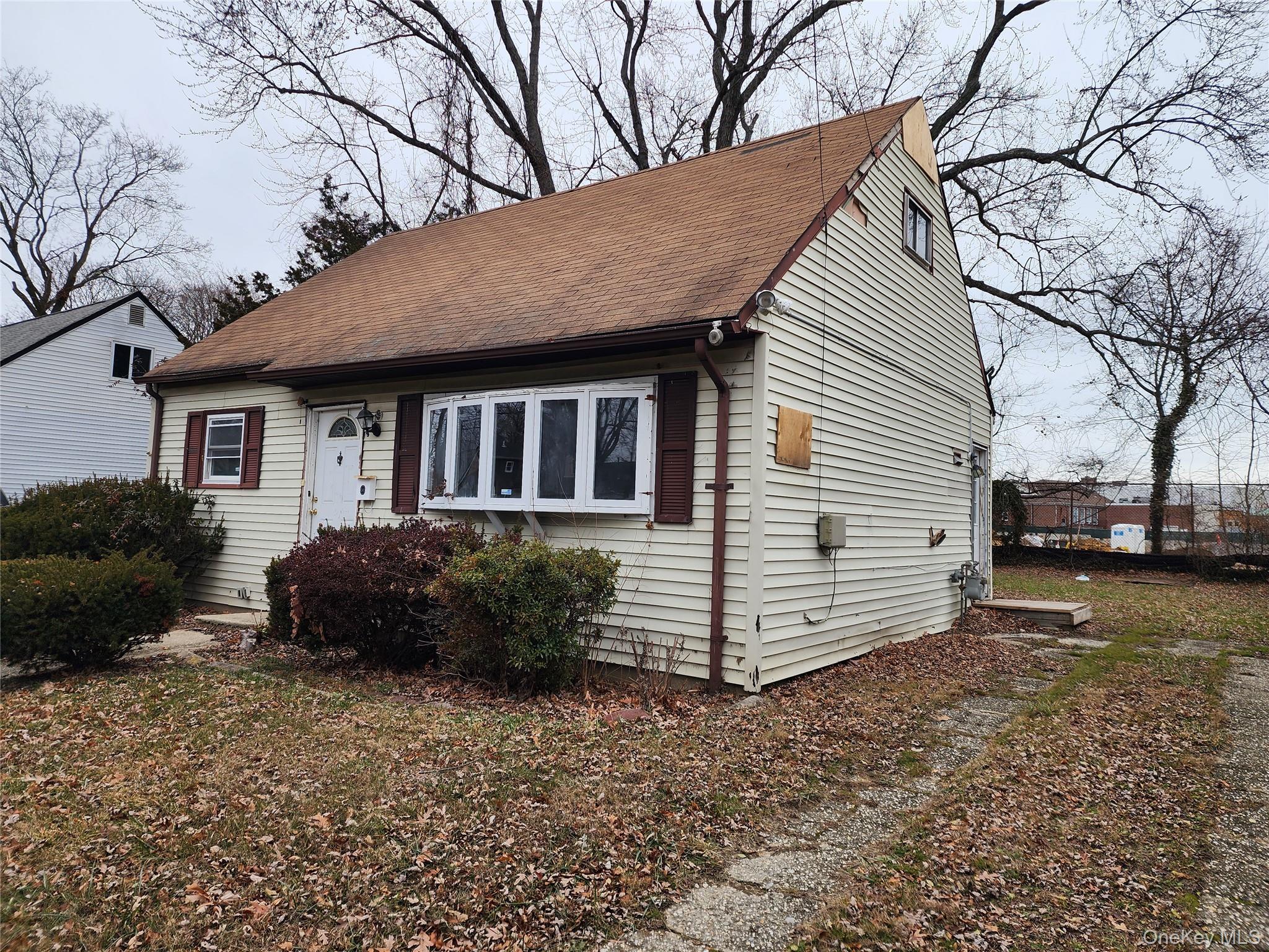 #3 photo, 33 Parkway Boulevard, Саффолк ‖ Wyandanch , NY 11798