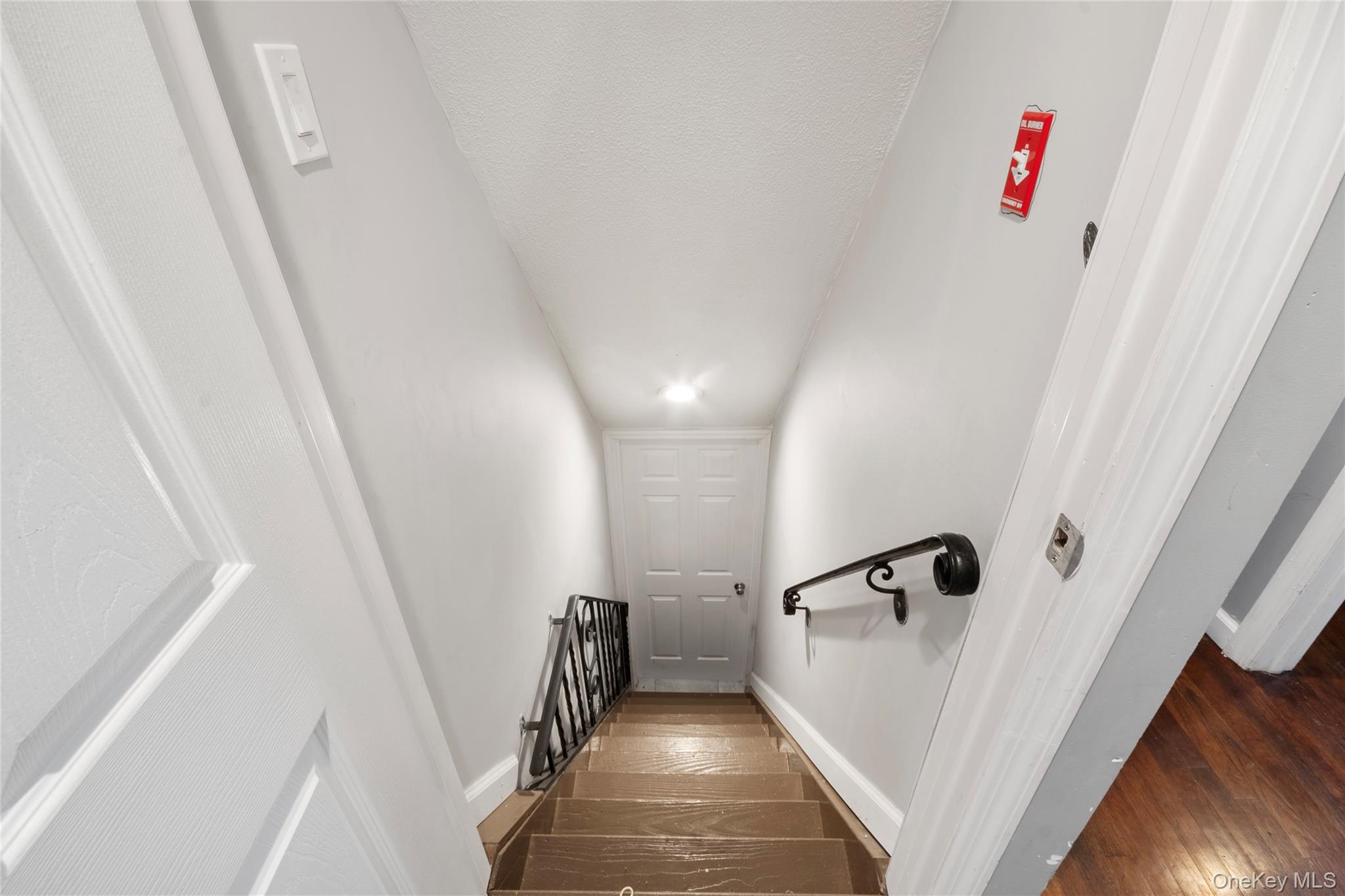 #15 photo, 505 Madison Avenue, 东长岛 Brentwood , NY 11717