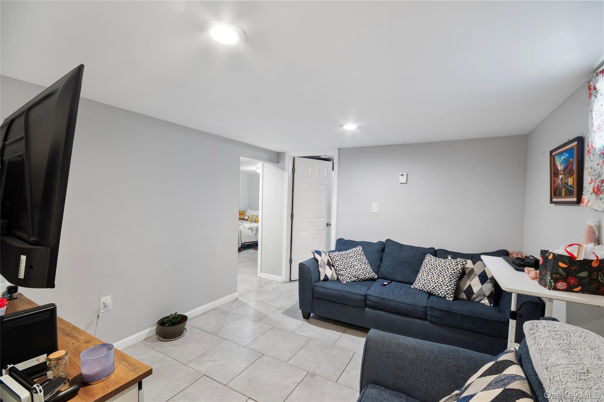 #17 photo, 505 Madison Avenue, 东长岛 Brentwood , NY 11717