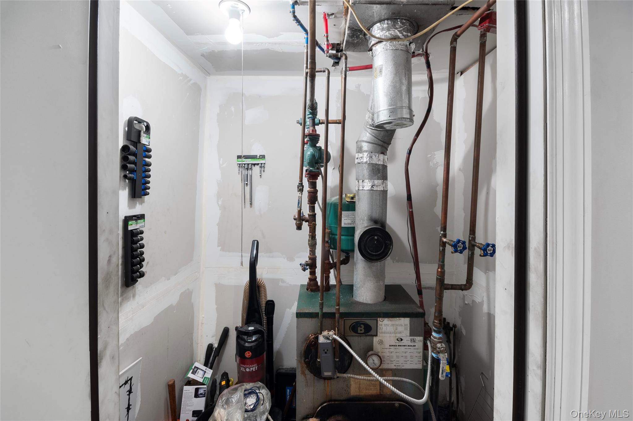 #20 photo, 505 Madison Avenue, 东长岛 Brentwood , NY 11717