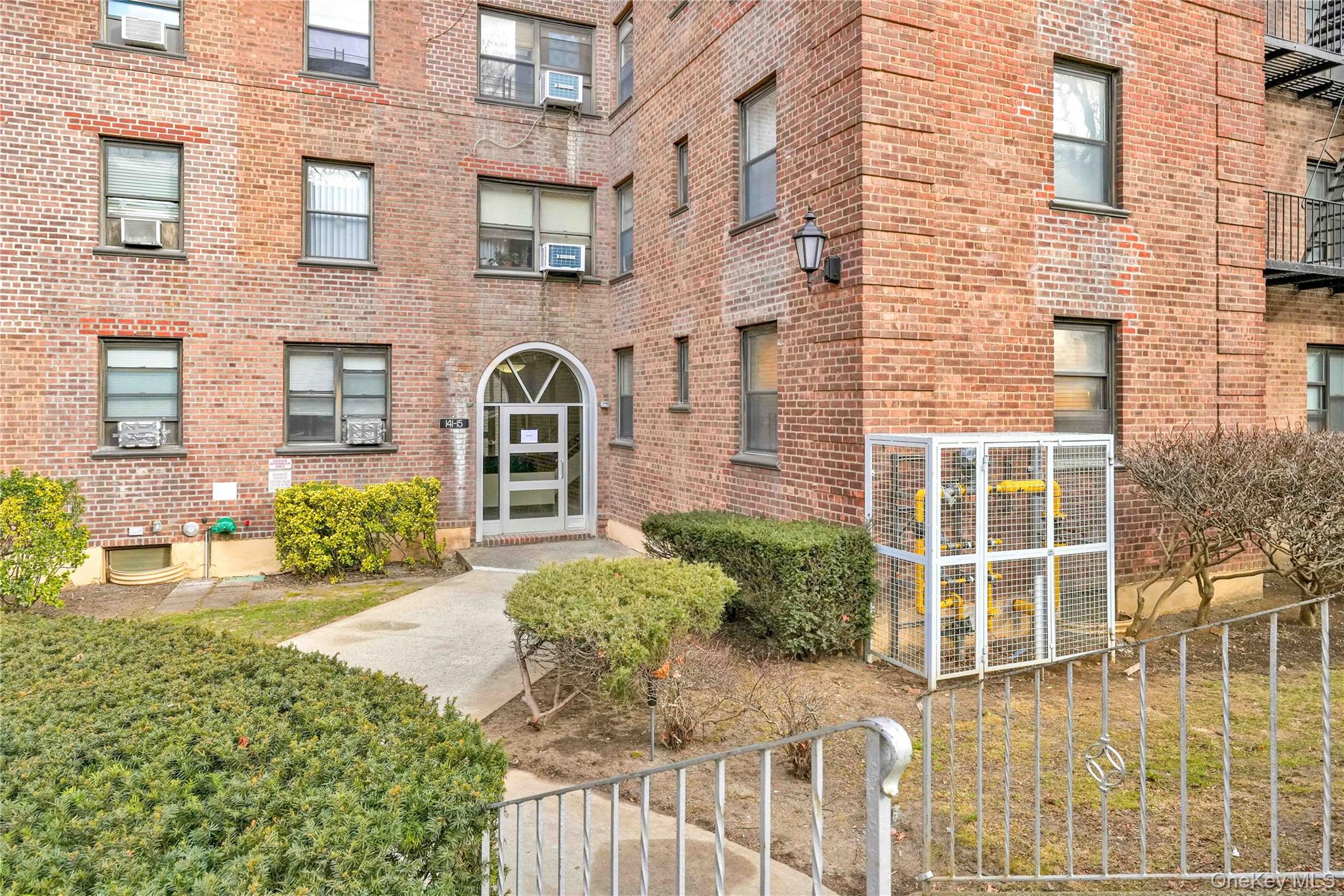 #19 photo, 141-15 28th Avenue, Flushing , NY 11354