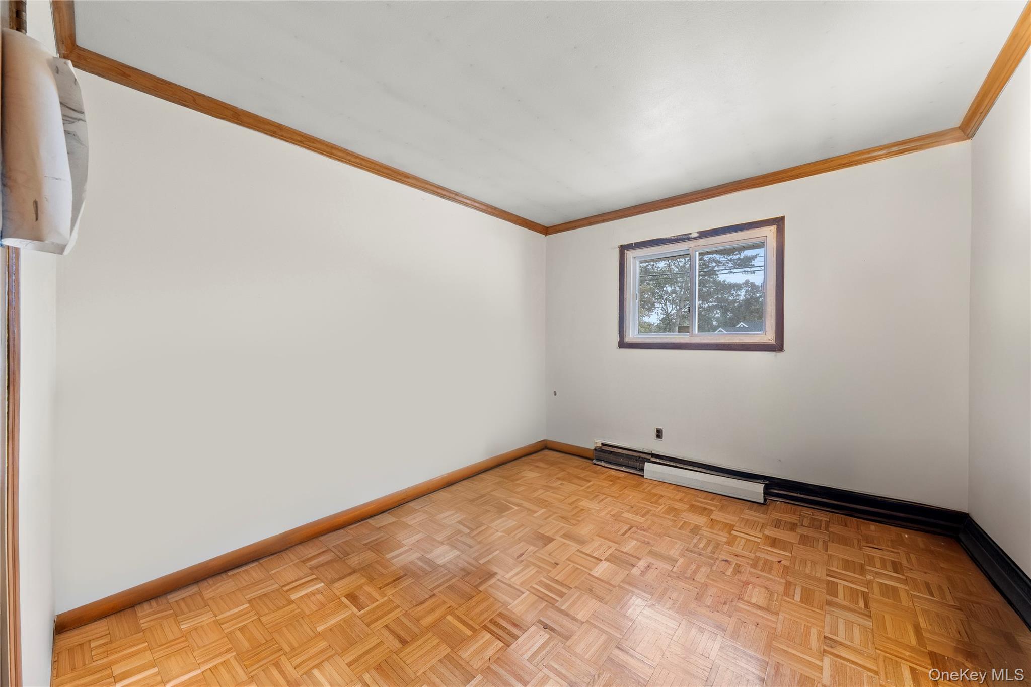 #9 photo, 99 Brooklyn Avenue, West Babylon , NY 11704