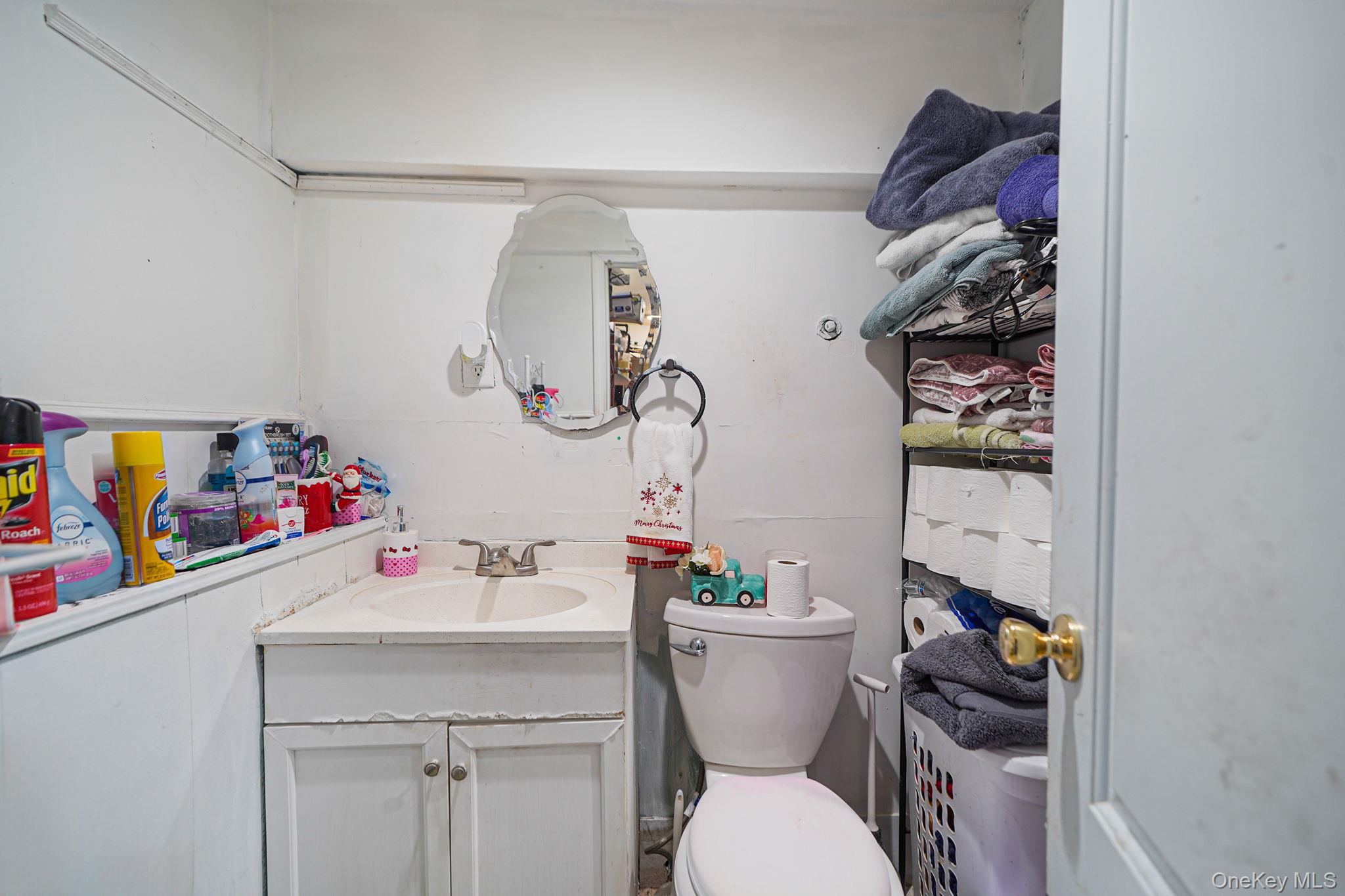 #16 photo, 50 Meadowbrook Drive, Brentwood , NY 11717