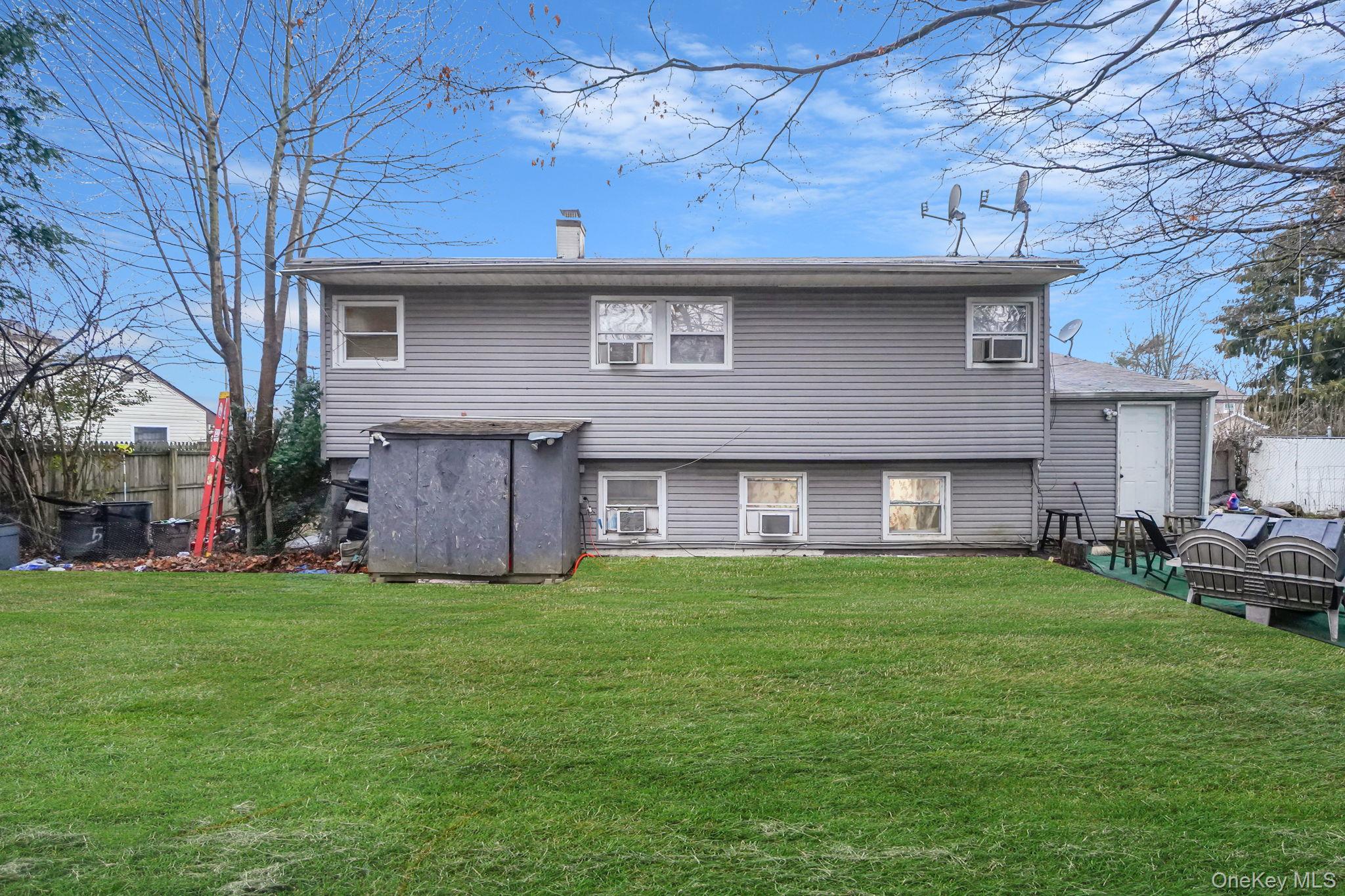 #17 photo, 50 Meadowbrook Drive, Brentwood , NY 11717