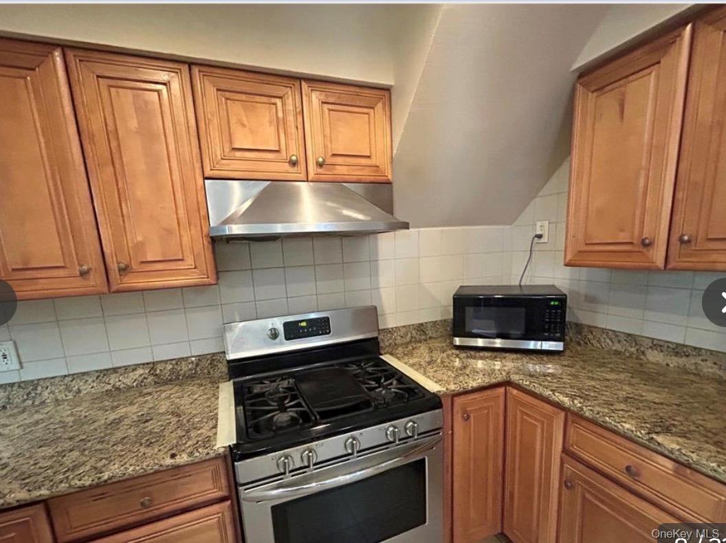 #10 photo, 82-34 Langdale Street, 뉴욕퀸즈 Floral Park , NY 11040