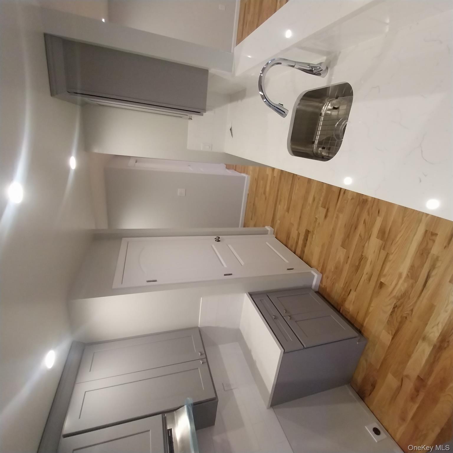 #5 photo, 343 JACKSON Street, Hempstead , NY 11550