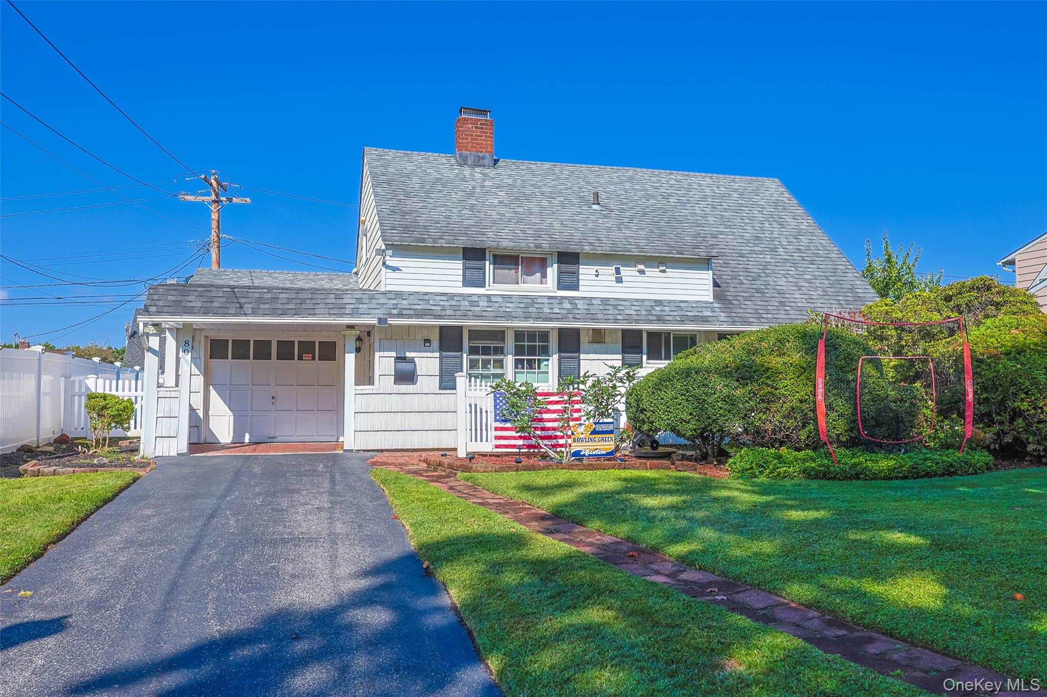 #1 photo, 80 Cypress Lane, वेस्टबरी Westbury , NY 11590