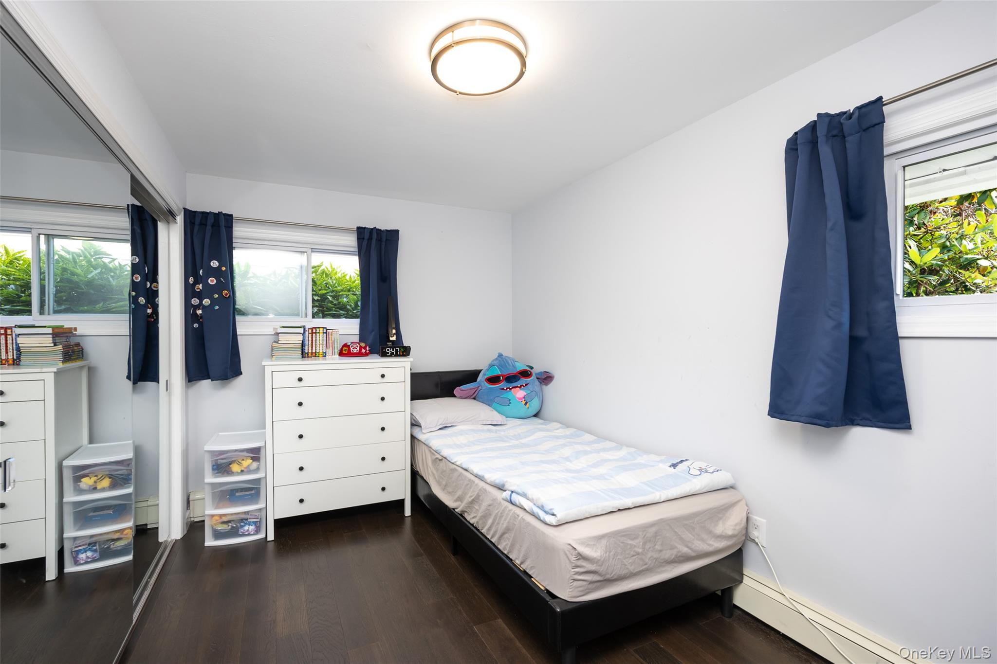 #13 photo, 80 Cypress Lane, वेस्टबरी Westbury , NY 11590