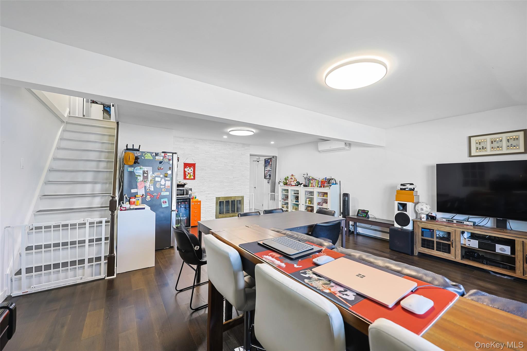 #5 photo, 80 Cypress Lane, वेस्टबरी Westbury , NY 11590