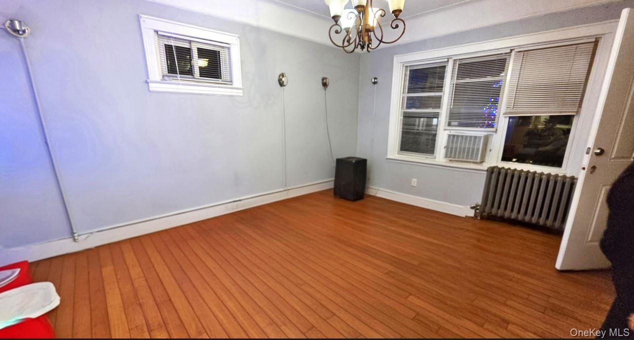 #2 photo, 2555 97th Street, كوينز East Elmhurst , NY 11369
