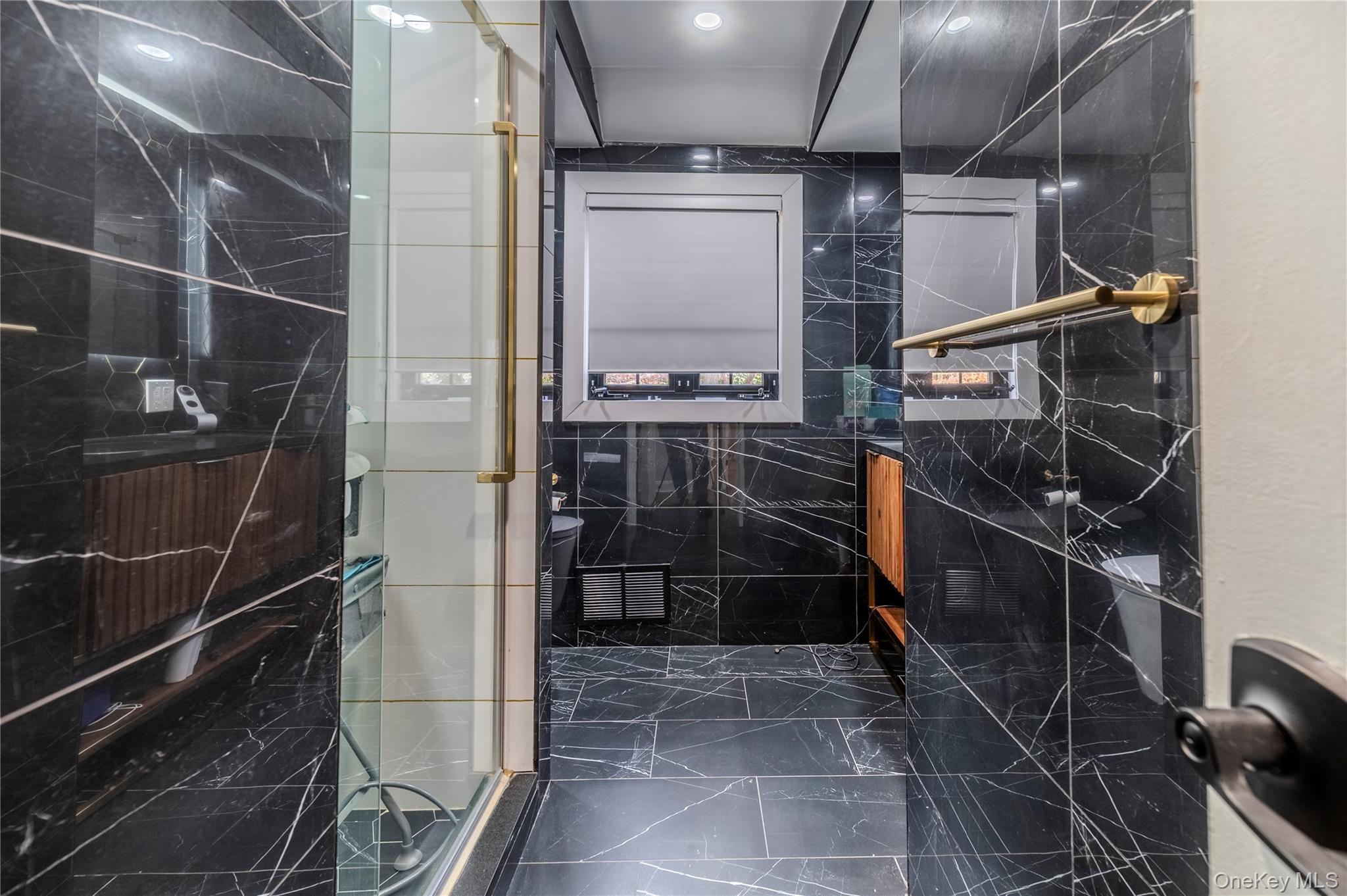 #19 photo, 15 sinclair martin drive, Нассау ‖ Roslyn Estates , NY 11576