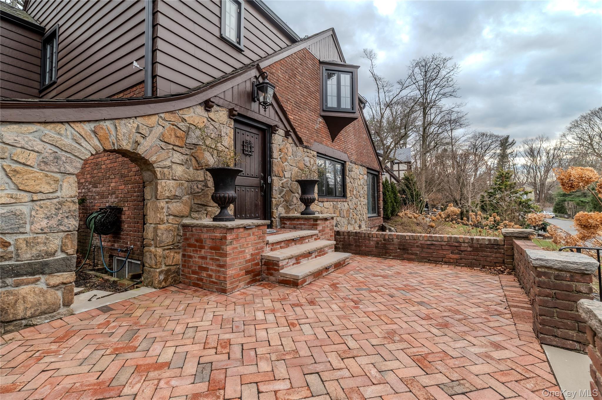 #2 photo, 15 sinclair martin drive, Нассау ‖ Roslyn Estates , NY 11576