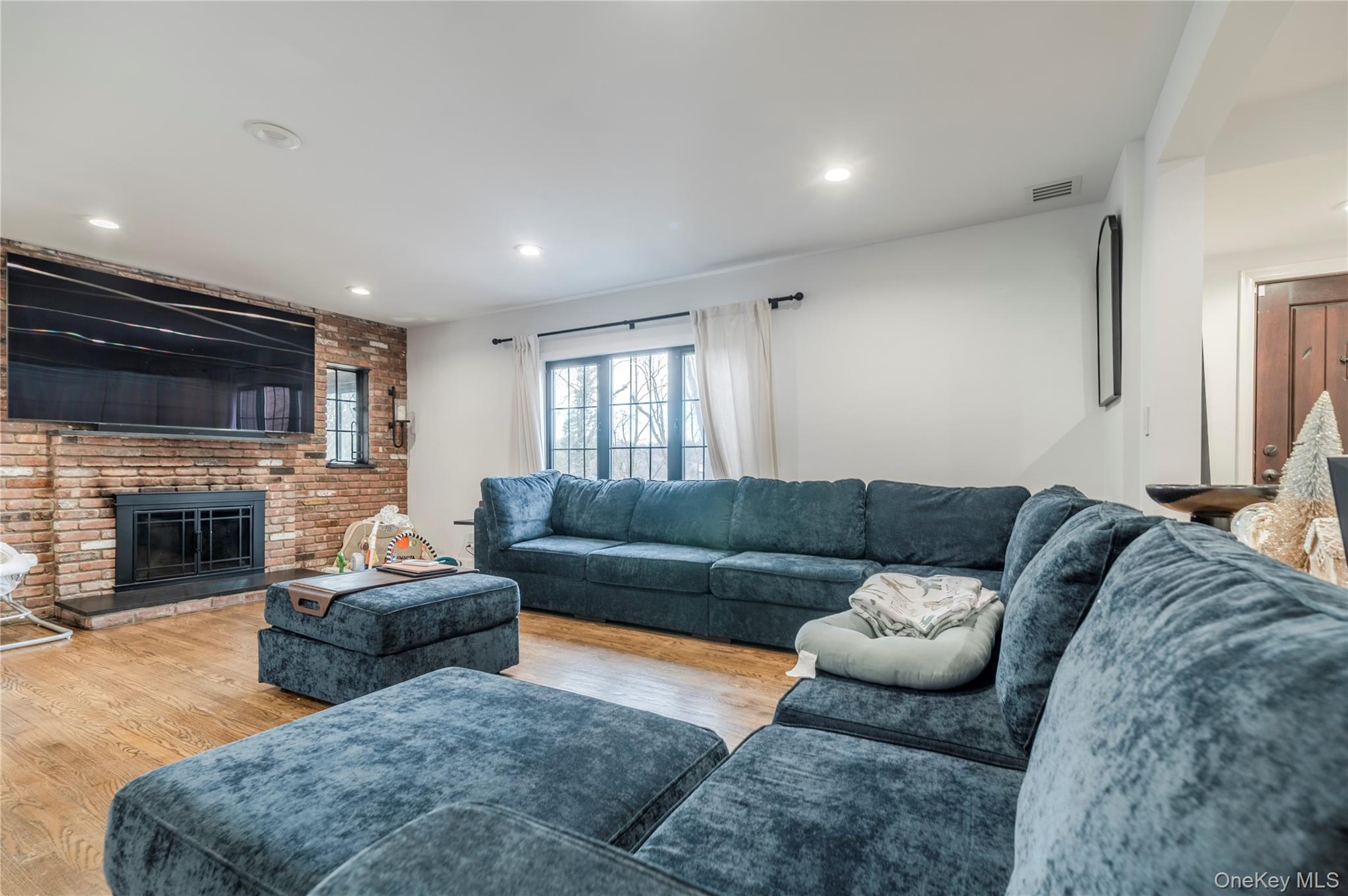 #6 photo, 15 sinclair martin drive, Нассау ‖ Roslyn Estates , NY 11576