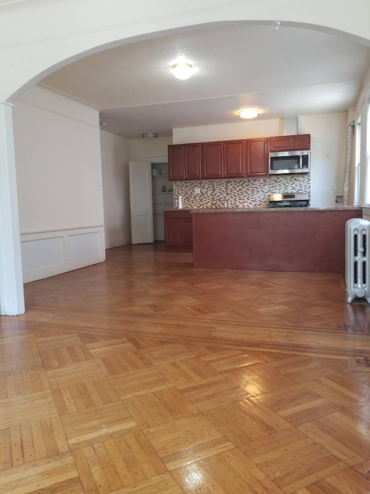 #11 photo, 1117 East 31st Street, 브루클린 Flatlands , NY 11210