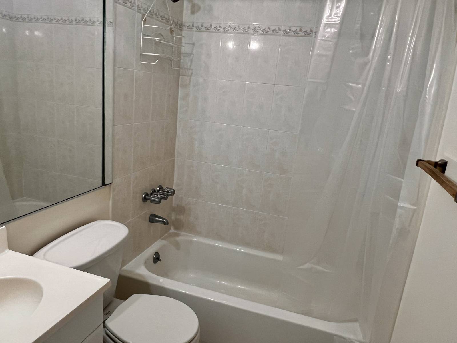 #7 photo, 249 Warwick Ave, #2, Staten Island , NY 10314