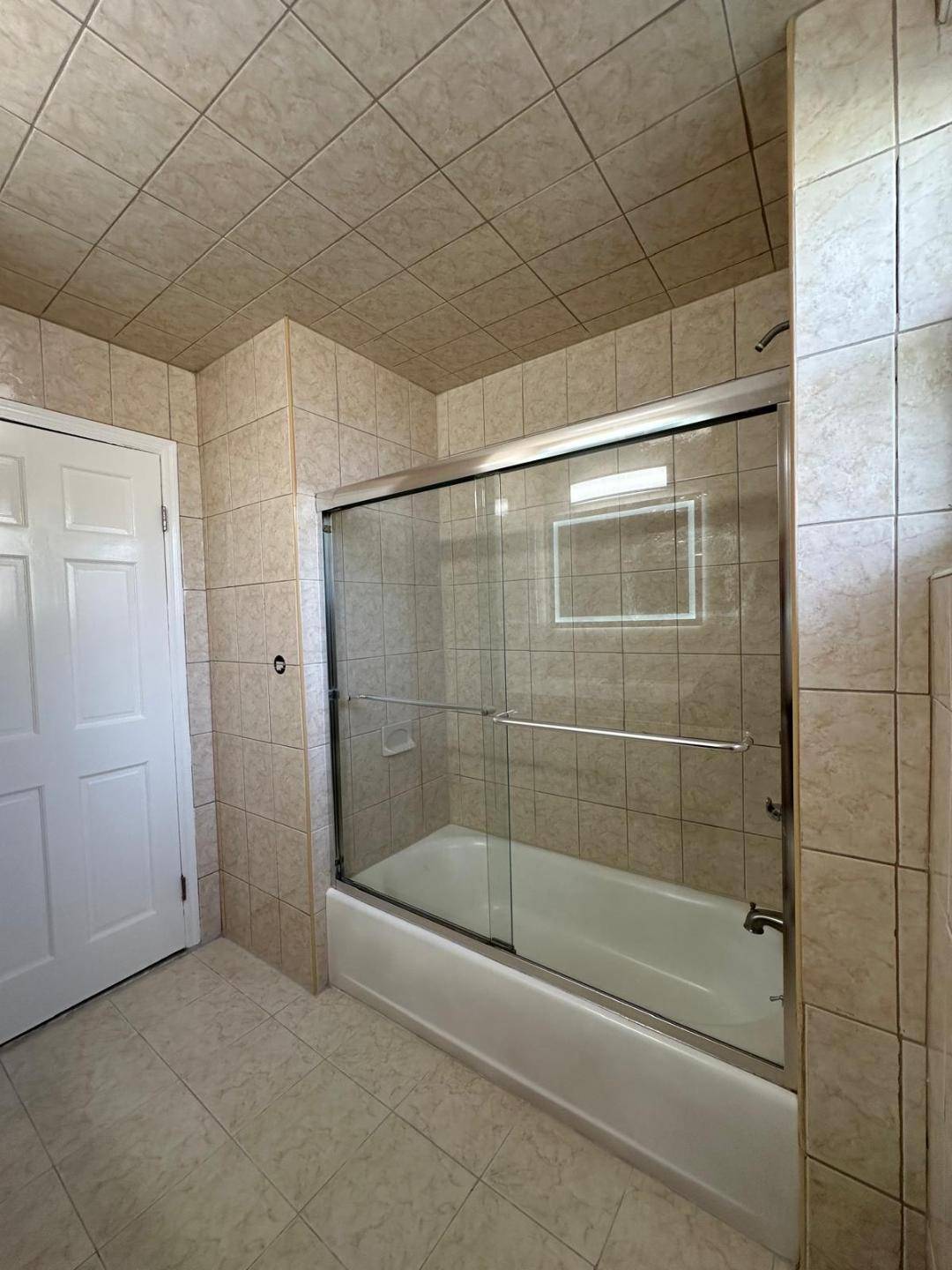 #7 photo, 291 Potter Ave, #2, Staten Island , NY 10314