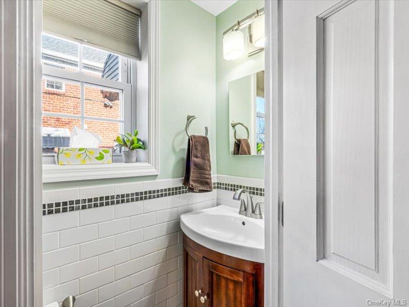 #9 photo, 8207 213th Street, Queens Village , NY 11427