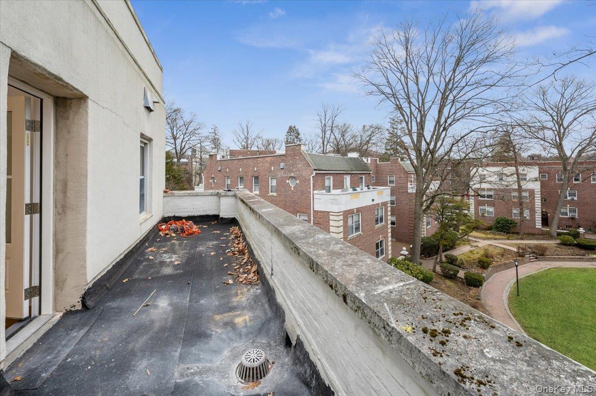 #12 photo, 13 Sunnybrook Road, Bronxville , NY 10708