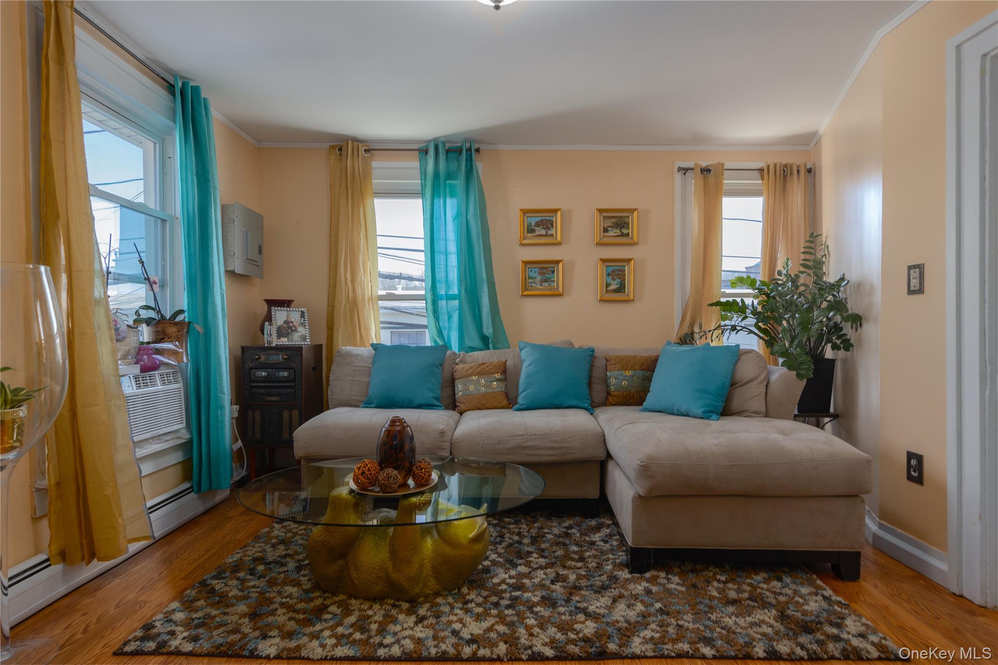 #13 photo, 82 W Railroad Avenue, Garnerville , NY 10923