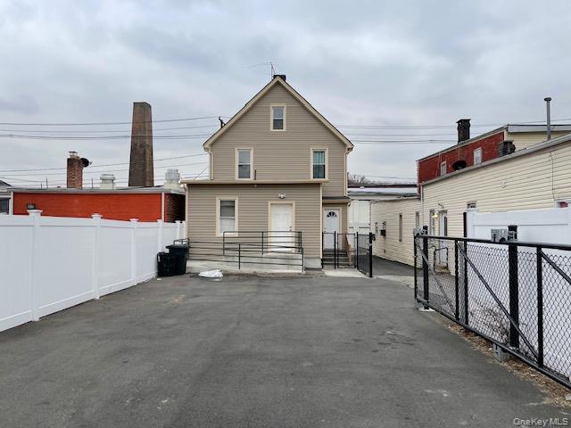 #7 photo, 82 W Railroad Avenue, Garnerville , NY 10923