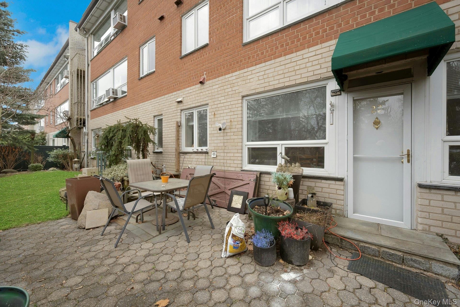 #19 photo, 22 Channing Place, Eastchester , NY 10709