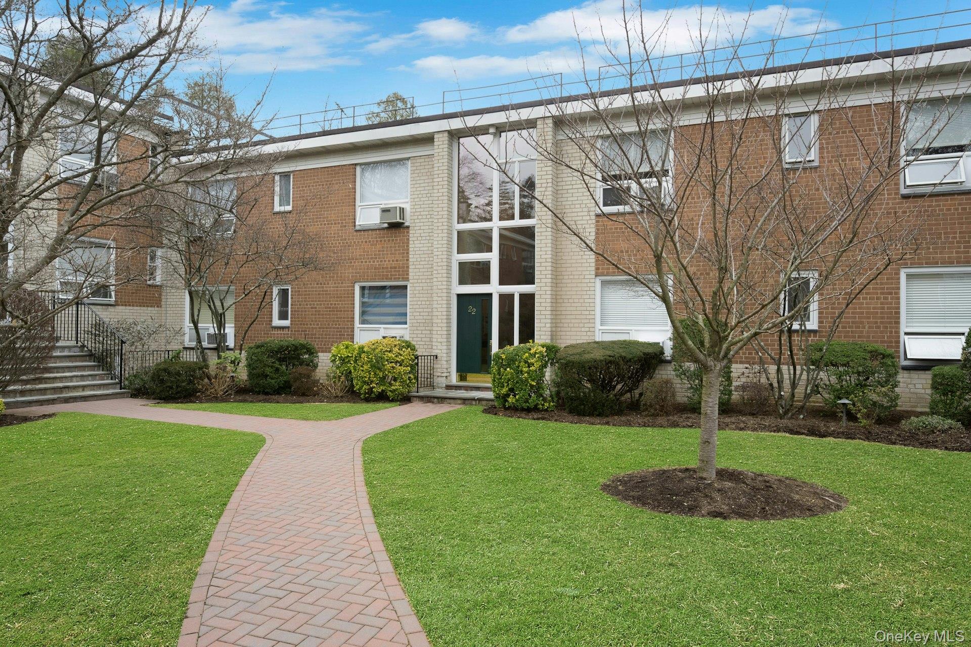 #2 photo, 22 Channing Place, Eastchester , NY 10709