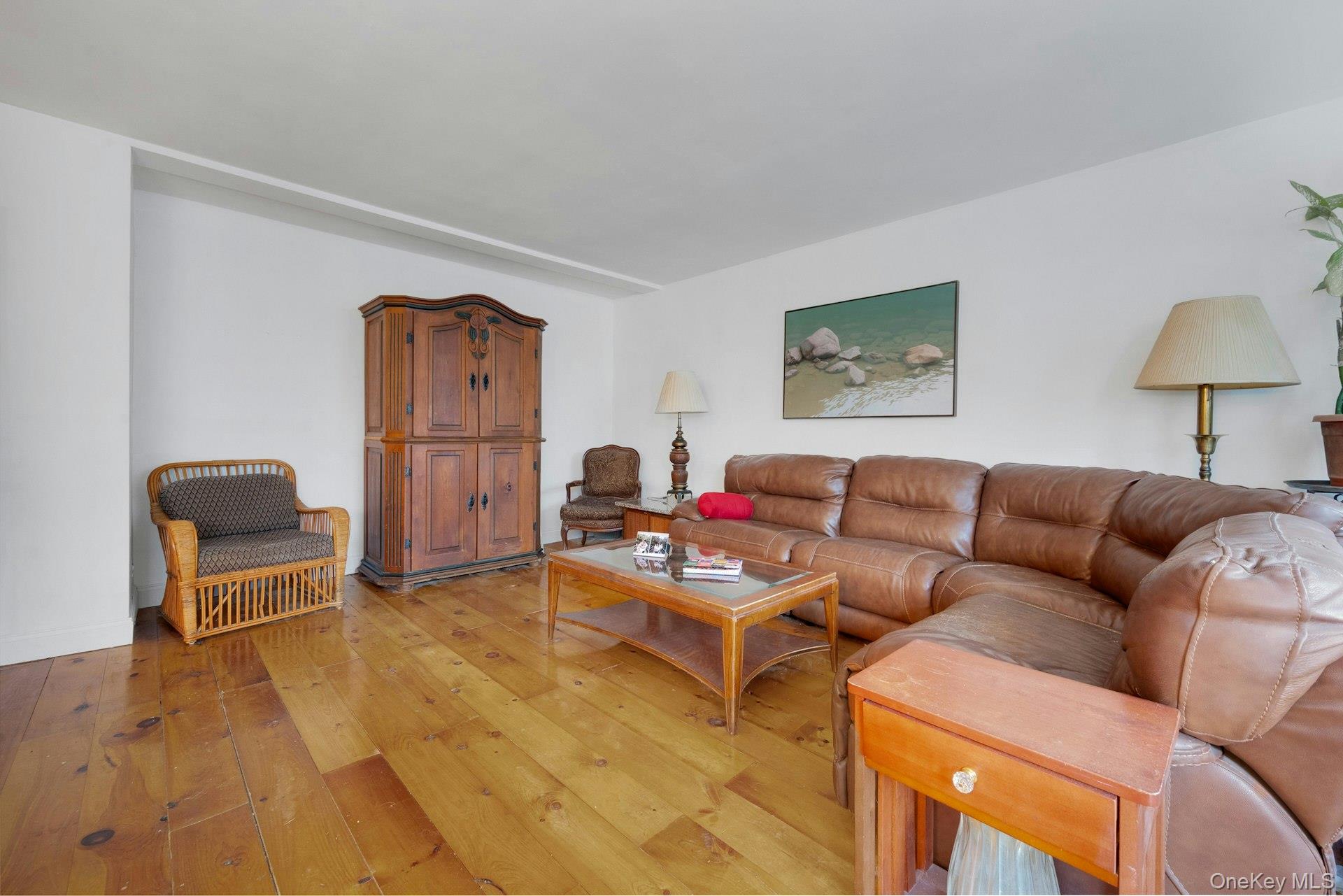 #6 photo, 22 Channing Place, Eastchester , NY 10709