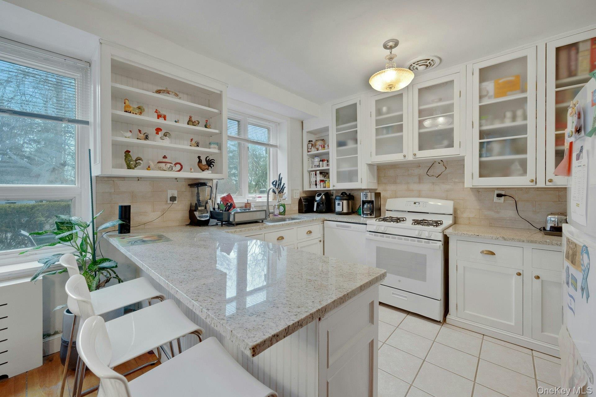 #8 photo, 22 Channing Place, Eastchester , NY 10709