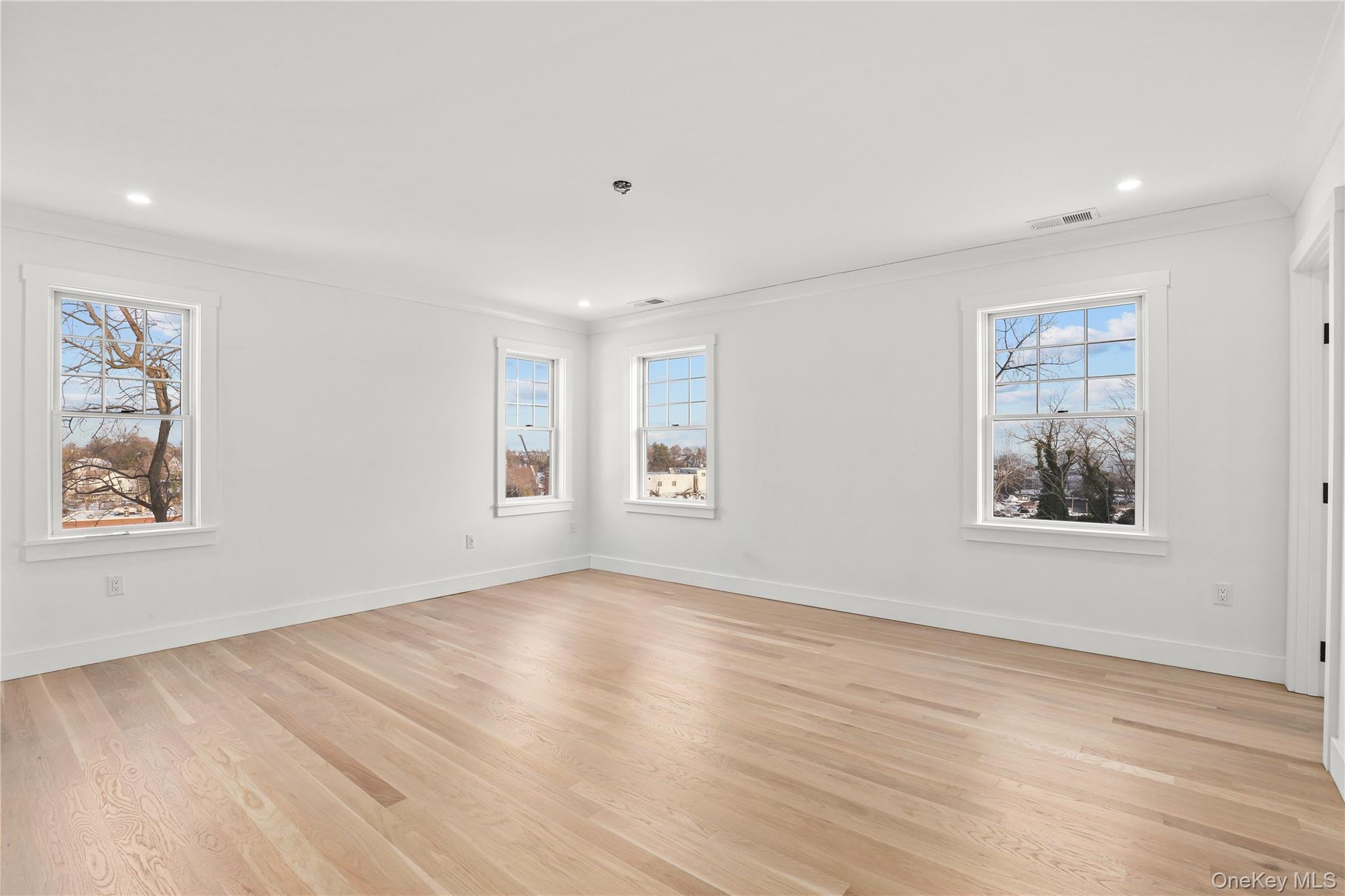 #11 photo, 20 Hilltop Drive, Port Chester , NY 10573